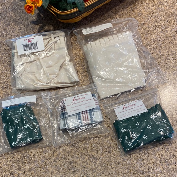 Longaberger Other - 5 Longaberger Fabric Liners Possibly Med Chore, Flower Pot, Cracker, Button, Tea